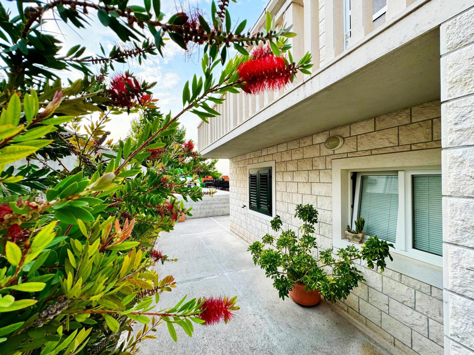 Apartment Baloevic Постира Екстериор снимка