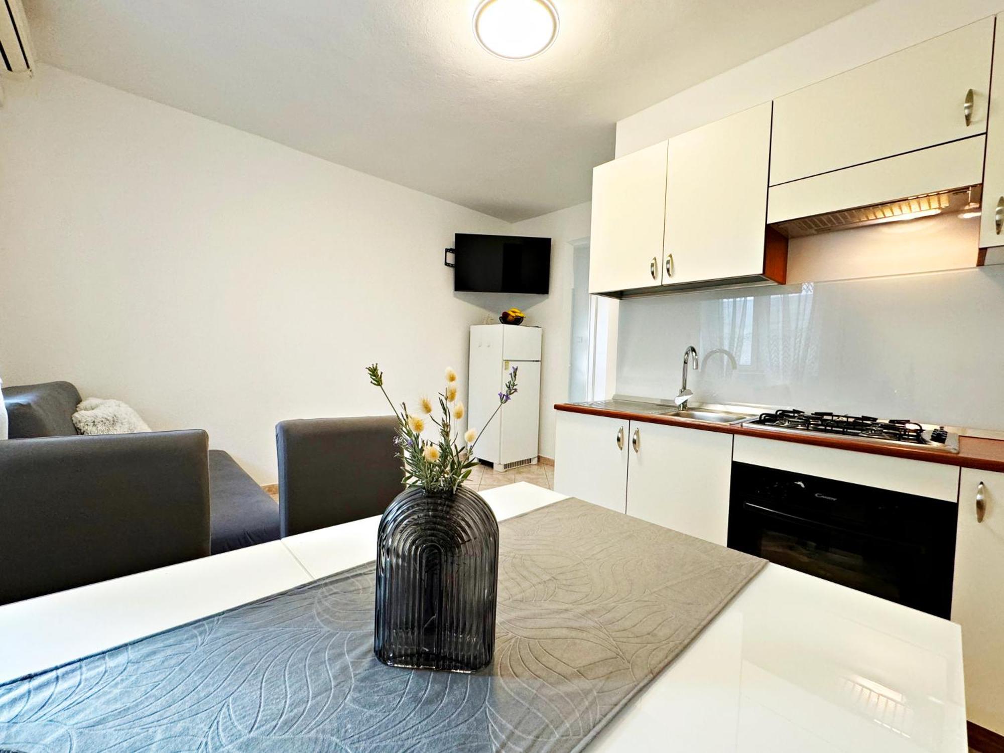 Apartment Baloevic Постира Екстериор снимка